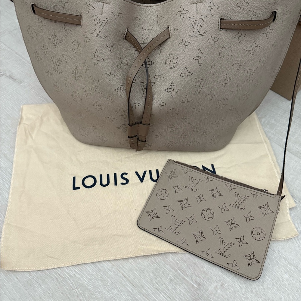 Louis Vuitton Tan Women's Bag